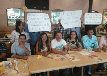“No tenemos el derecho humano al descanso”; trabajadores de la FGJZ exigen prestaciones