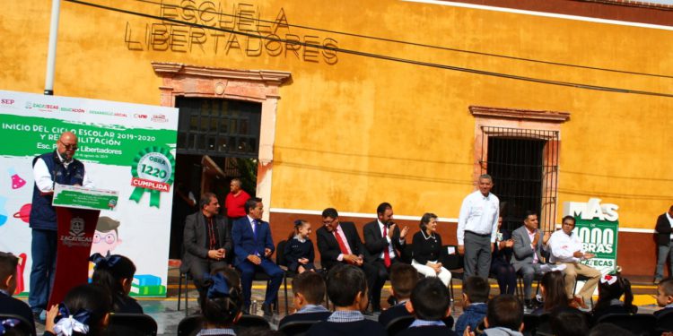 Inician actividades más de 521 mil alumnos en el ciclo escolar 2019-2020