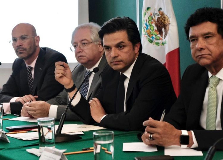 Retirarán a delegados del IMSS y nuevos titulares concursarán por puestos