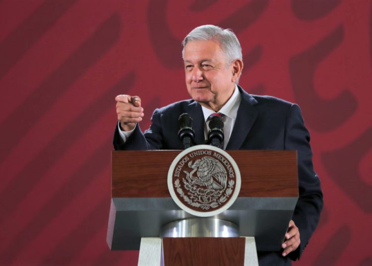 Niega AMLO ser socio de 26 empresas: “Me rayé”
