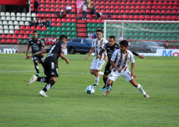 Cafetaleros le arrebata el triunfo a Mineros
