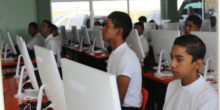 Necesaria la formación de cuerpos policiacos con enfoque de Derechos humanos