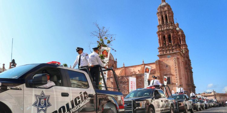 Entregan patrullas y equipo a la Policía de Proximidad Social