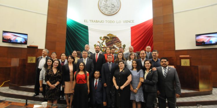 LXIII legislatura presenta primer informe de actividades