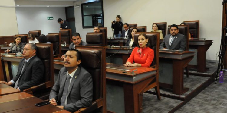 LXIII legislatura presenta primer informe de actividades