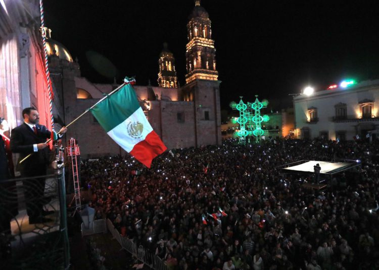 Celebran zacatecanos la independencia de México