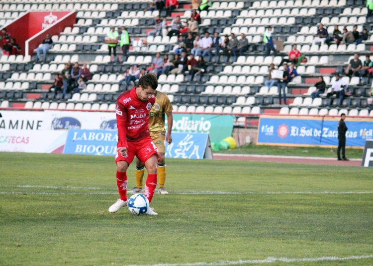 Triunfan Mineros ante Potros