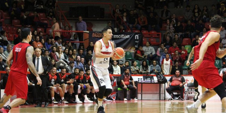 Mineros inicia la temporada con el pie izquierdo