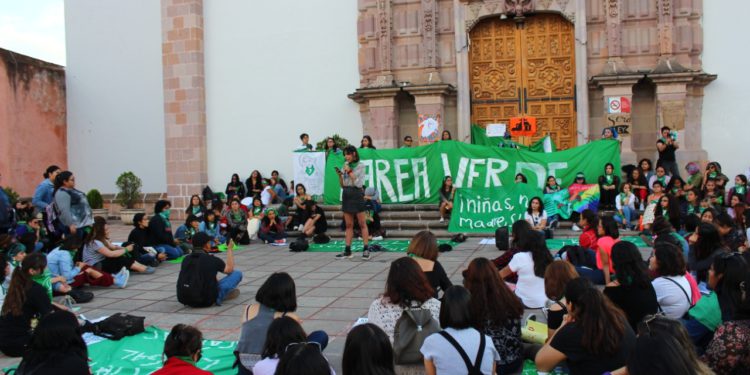 Marchan por la despenalización del aborto