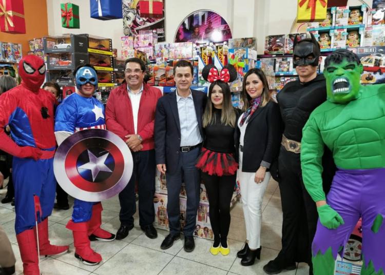 Arranca el bazar navideño del ISSSTEZAC