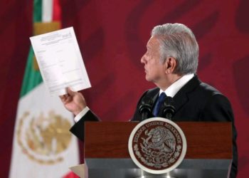 Piden informe psiquiátrico de AMLO