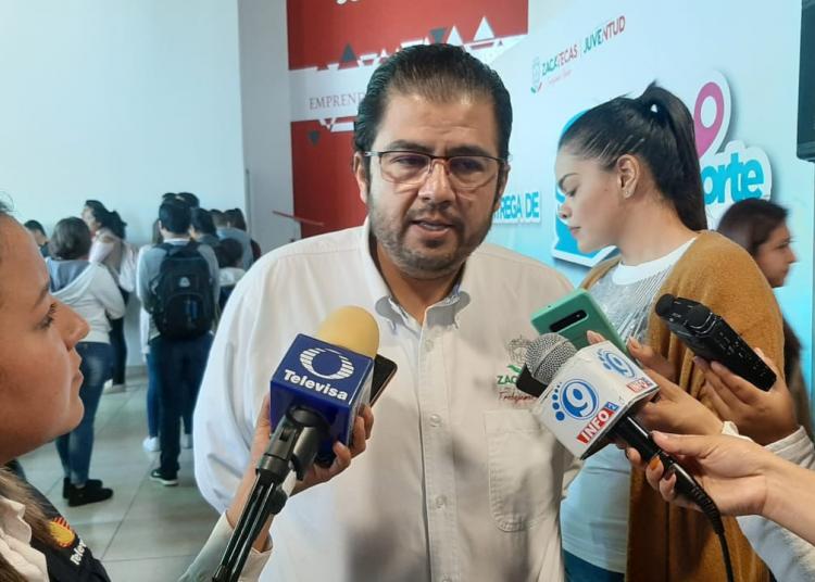 Recortes presupuestales afectan a 500 familias: Luévano