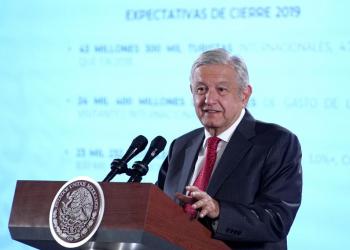 Senado da luz verde a revocación de mandato, AMLO celebra