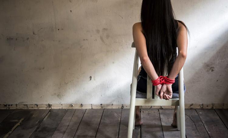 Zacatecana es enganchada por Facebook para ser prostituida en la CDMX