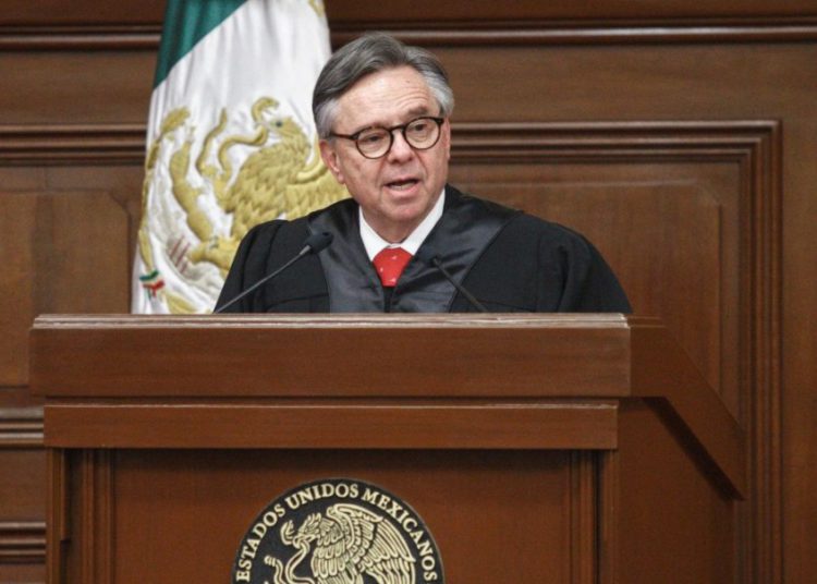 Renuncia de Medina Mora habría sido para atender denuncias