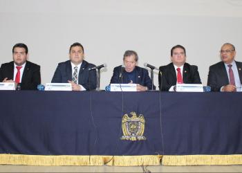 Doctor Honoris Causa Porfirio Muñoz Ledo comparte diálogo con estudiantes de Derecho