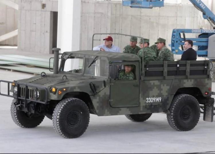 Supervisa López Obrador avances de construcción en Santa Lucía