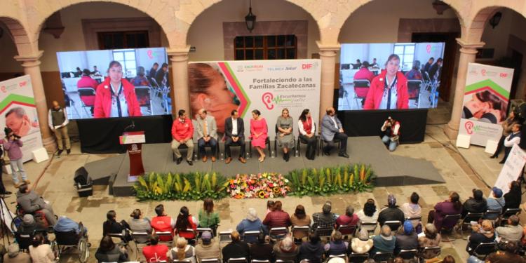 Benefician a 150 personas con aparatos auditivos