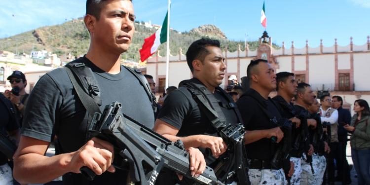 Con desfile cívico conmemoran 109 aniversario de la Revolución Mexicana