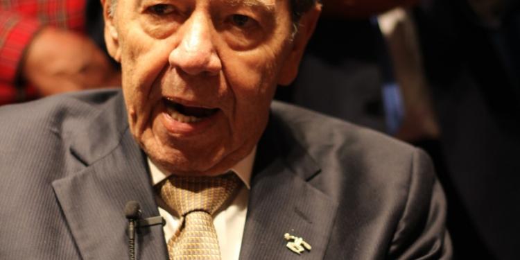 Reconocen con el Honoris Causa al Político Porfirio Muñoz Ledo