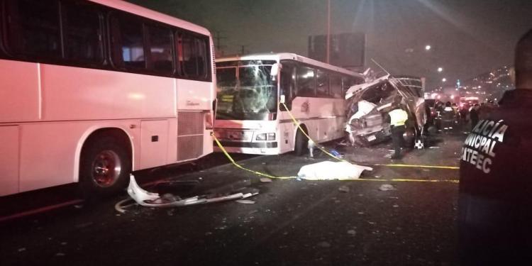 Fatal accidente en la autopista México – Pachuca; deja al menos 11 muertos