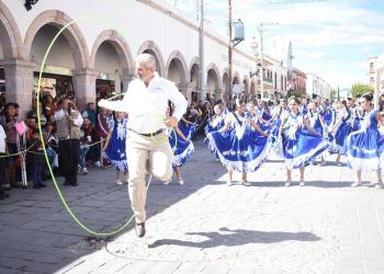 Presidente municipal demuestra sus dotes de charro