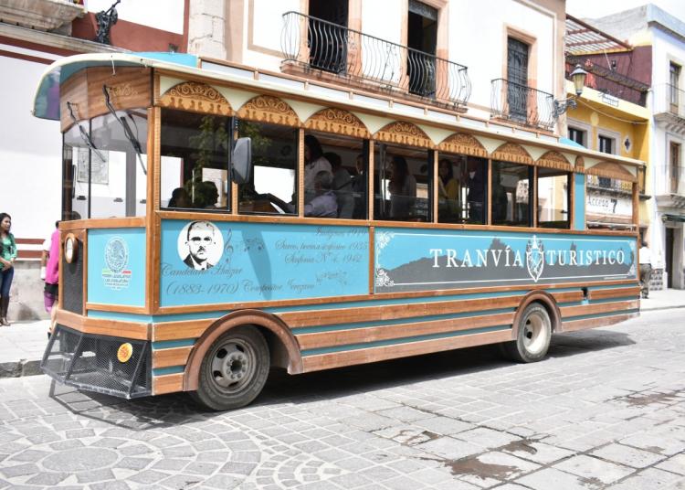 Descarta Aceves uso del Turibus para fines no turísticos