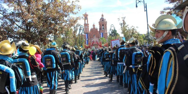 Celebran guadalupenses el regreso de “La Preladita”