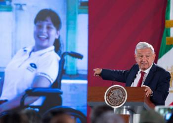 Pide AMLO más empleos para personas con discapacidad