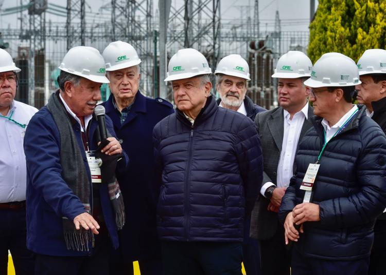 AMLO y Bartlett recorren central eléctrica en Querétaro