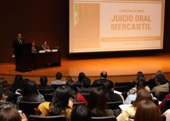 Fortalece TSJEZ capacitación en juicio oral mercantil