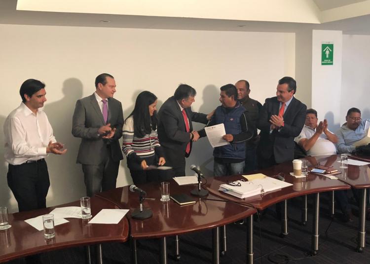 Firman acuerdo Peñasquito y comunidad de Cedros