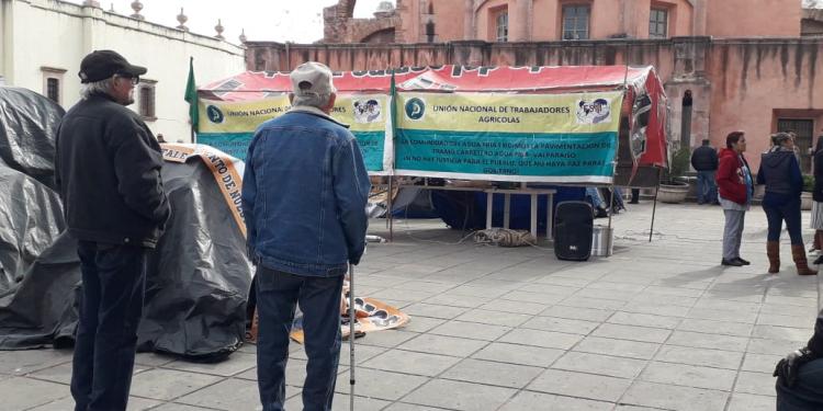 UNTA se retira inconforme con el Congreso del Estado