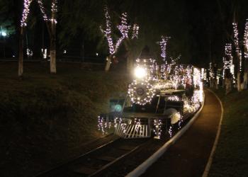 Inauguran actividades navideñas en el parque La Encantada