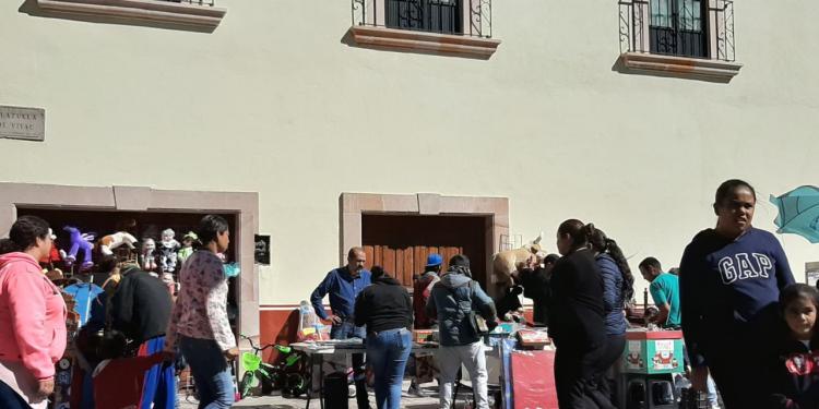 Compras de último minuto dan vida al comercio capitalino