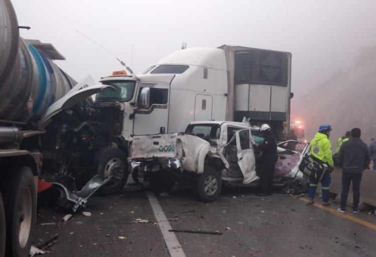 Carambola de autos en carretera Monterrey-Saltillo: VIDEO