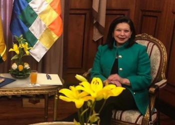 Embajadora de México sale de Bolivia