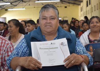 Adultos concluyen primaria y secundaria en Trancoso