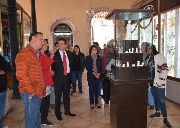Inauguran exposición de piezas de cerámica Tierra Santa