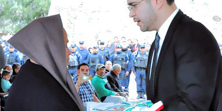 Despide Casa de Cerros a policía muerto al interior de la PEP