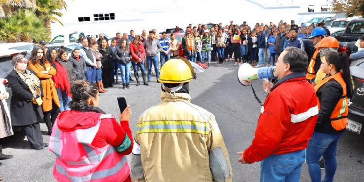 Participan zacatecanos en primer macrosimulacro 2020