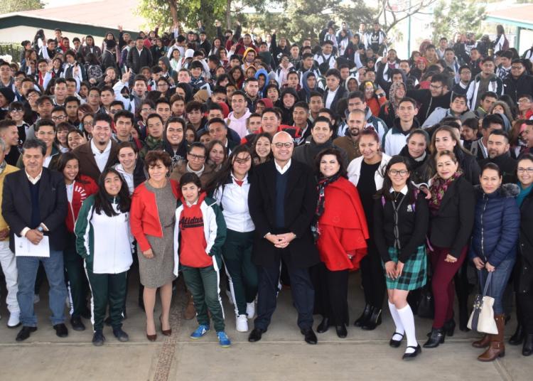 Convoca a estudiantes a no caer en la delincuencia: titular de la FGJ