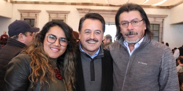 Reúne Alfredo Femat a familia política y amigos por su cumpleaños