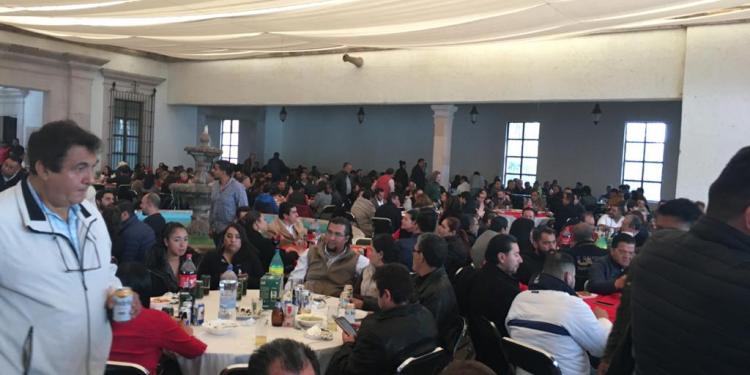 Reúne Alfredo Femat a familia política y amigos por su cumpleaños