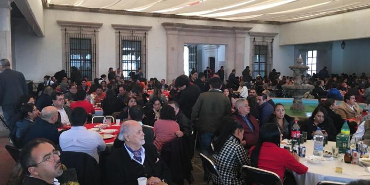 Reúne Alfredo Femat a familia política y amigos por su cumpleaños