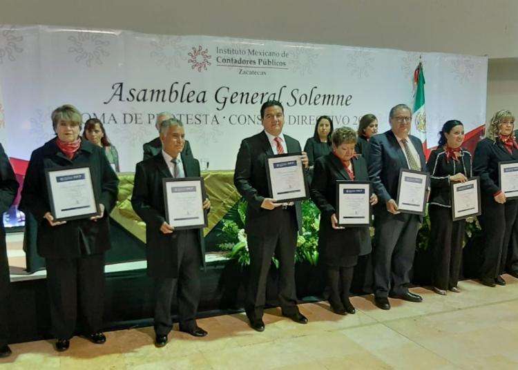 Toma protesta nuevo Consejo Directivo del Colegio de Contadores Públicos de Zacatecas