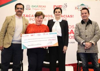 Entregan dinero a 19 asociaciones gracias a Conciertos del Multiforo de la FENAZA