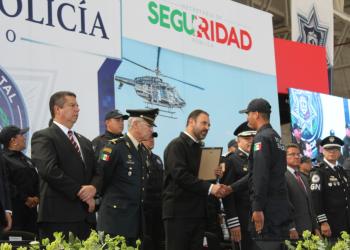 Celebran a policías en su día