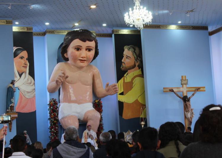 ¡Ya puedes pedirle favores al Niño Dios más grande de todo el mundo!