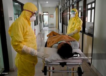 Aumentan a mil 363 los muertos por coronavirus